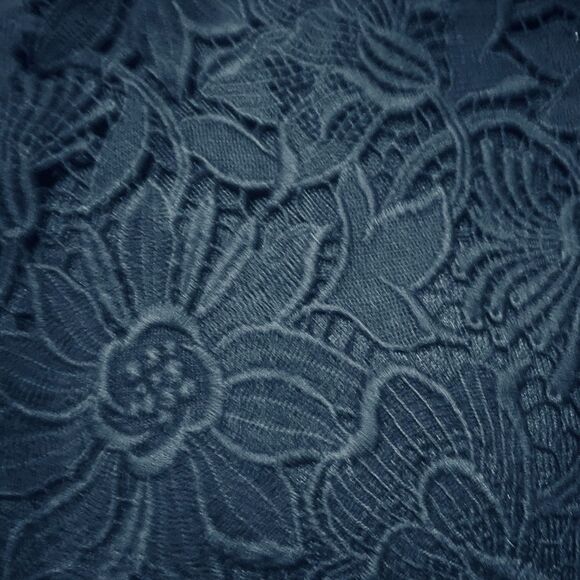 J. Jill Navy Blue Linen Blend Knit Top Large Floral Lace Overlay Women’s Sweater - Picture 3 of 6